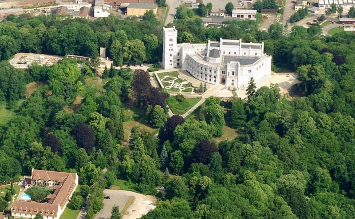 Konference na zámku Světlov