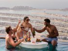 Teambuilding at the world's highest 360° infinity pool